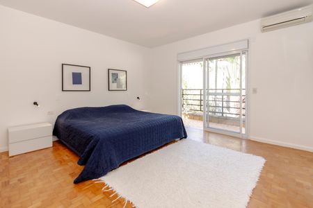 Casa à venda com 207m², 4 quartos e 2 vagas Casa à venda com 207m², 4 quartos e 2 vagasSuíte 1