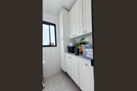 Apartamento à venda com 88m², 3 quartos e 2 vagasLavanderia