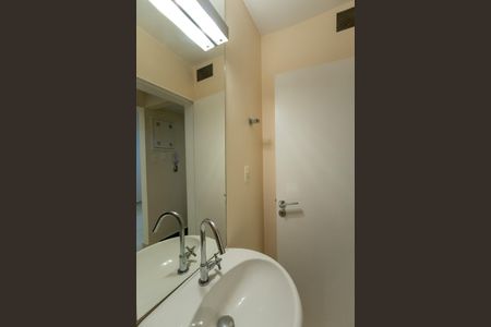 Lavabo de apartamento à venda com 1 quarto, 50m² em Brooklin, São Paulo