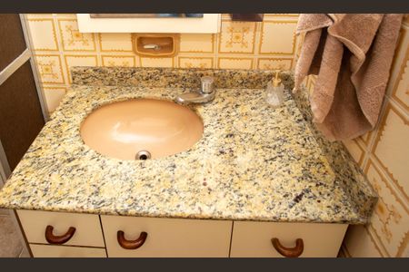 Casa à venda com 185m², 4 quartos e 2 vagasBanheiro Socail