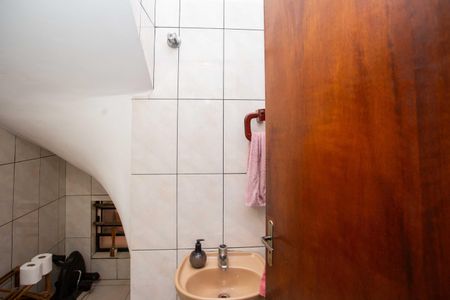 Casa à venda com 185m², 4 quartos e 2 vagasLavabo