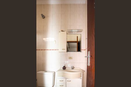 Casa à venda com 185m², 4 quartos e 2 vagasBanheiro da Suíte