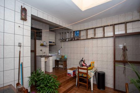 Casa à venda com 185m², 4 quartos e 2 vagasÁrea de Serviço