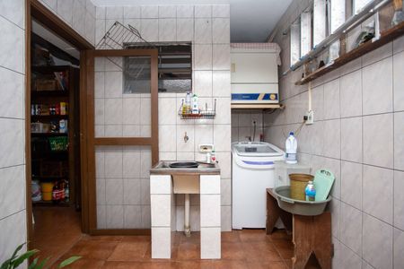 Casa à venda com 185m², 4 quartos e 2 vagasÁrea de Serviço