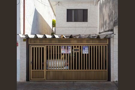 Casa à venda com 185m², 4 quartos e 2 vagasFachada