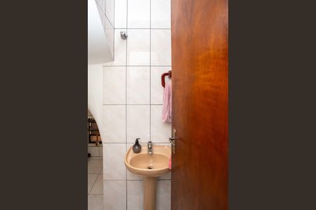 Casa à venda com 185m², 4 quartos e 2 vagasLavabo