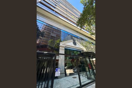 Apartamento à venda com 74m², 2 quartos e 2 vagas Apartamento à venda com 74m², 2 quartos e 2 vagasFachada