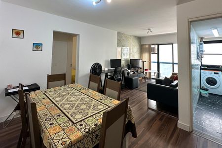 Apartamento à venda com 74m², 2 quartos e 2 vagasSala