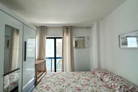 Apartamento à venda com 74m², 2 quartos e 2 vagas Apartamento à venda com 74m², 2 quartos e 2 vagasSuíte