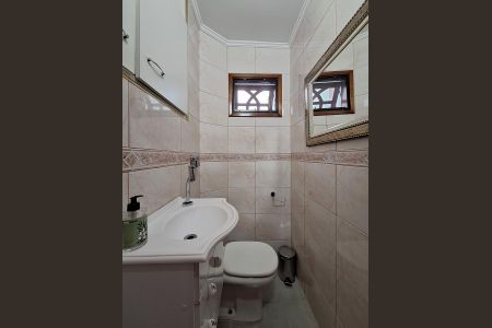Casa à venda com 159m², 3 quartos e 4 vagas Casa à venda com 159m², 3 quartos e 4 vagasLavabo