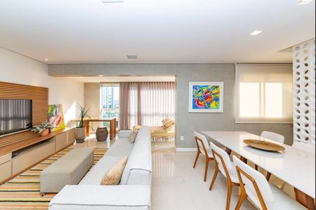 Apartamento para alugar com 105m², 2 quartos e 2 vagasSala