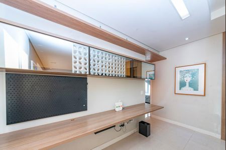 Apartamento para alugar com 105m², 2 quartos e 2 vagas Apartamento para alugar com 105m², 2 quartos e 2 vagasEscritório