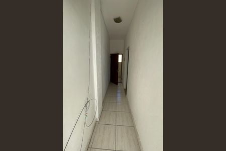 Corredor de casa para alugar com 2 quartos, 50m² em Centro, Duque de Caxias