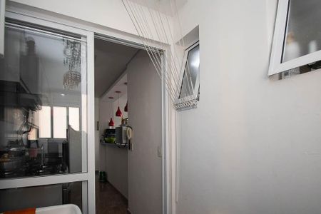 Apartamento à venda com 65m², 3 quartos e 1 vagaÁrea de Serviço