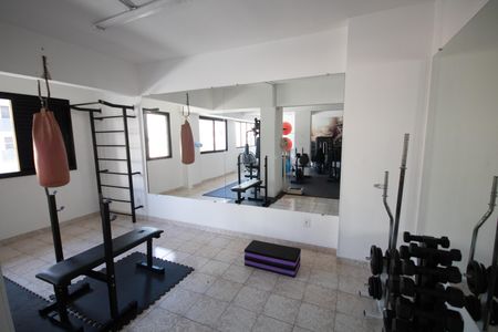 Apartamento para alugar com 117m², 2 quartos e 1 vaga Apartamento para alugar com 117m², 2 quartos e 1 vagaÁrea comum - Academia