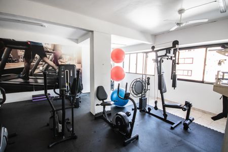 Apartamento para alugar com 117m², 2 quartos e 1 vaga Apartamento para alugar com 117m², 2 quartos e 1 vagaÁrea comum - Academia