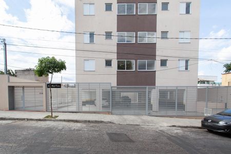 Apartamento à venda com 52m², 2 quartos e 2 vagas Apartamento à venda com 52m², 2 quartos e 2 vagasFachada