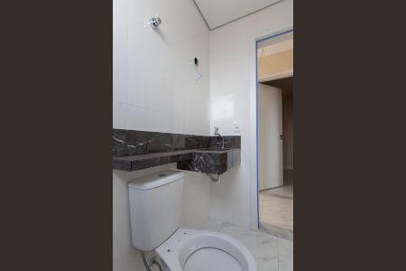 Apartamento à venda com 72m², 2 quartos e 2 vagas Apartamento à venda com 72m², 2 quartos e 2 vagasBanheiro Social