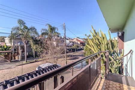 Casa para alugar com 350m², 4 quartos e 3 vagas Casa para alugar com 350m², 4 quartos e 3 vagasVaranda do Quarto 4