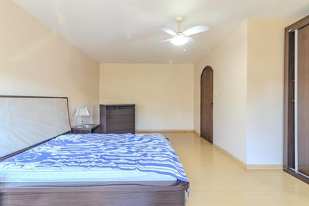 Casa para alugar com 350m², 4 quartos e 3 vagas Casa para alugar com 350m², 4 quartos e 3 vagasQuarto 3