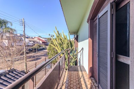 Casa para alugar com 350m², 4 quartos e 3 vagas Casa para alugar com 350m², 4 quartos e 3 vagasVaranda do Quarto 4