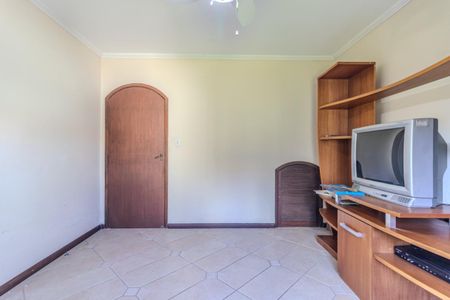 Casa para alugar com 350m², 4 quartos e 3 vagas Casa para alugar com 350m², 4 quartos e 3 vagasSala 2