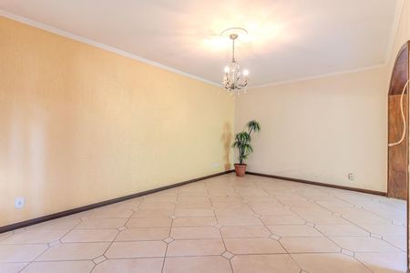 Casa para alugar com 350m², 4 quartos e 3 vagas Casa para alugar com 350m², 4 quartos e 3 vagasSala