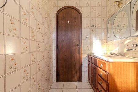 Casa para alugar com 350m², 4 quartos e 3 vagas Casa para alugar com 350m², 4 quartos e 3 vagasBanheiro do Quarto 2