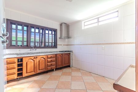 Casa para alugar com 350m², 4 quartos e 3 vagas Casa para alugar com 350m², 4 quartos e 3 vagasCozinha