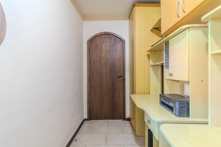 Casa para alugar com 350m², 4 quartos e 3 vagas Casa para alugar com 350m², 4 quartos e 3 vagasEscritório