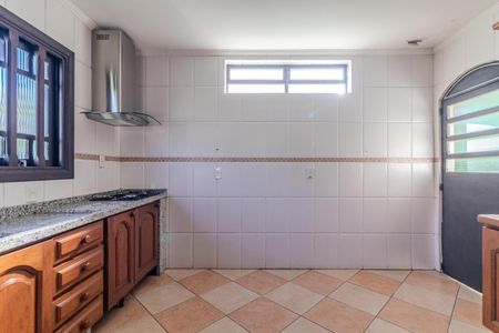 Casa para alugar com 350m², 4 quartos e 3 vagas Casa para alugar com 350m², 4 quartos e 3 vagasCozinha