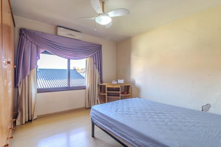 Casa para alugar com 350m², 4 quartos e 3 vagas Casa para alugar com 350m², 4 quartos e 3 vagasQuarto 2