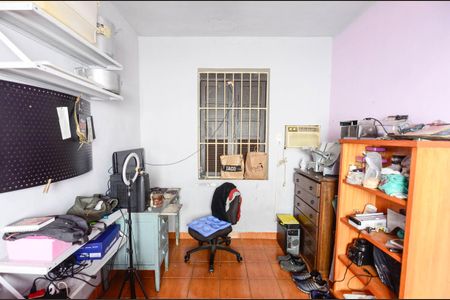 Casa à venda com 90m², 4 quartos e 4 vagas Casa à venda com 90m², 4 quartos e 4 vagasQuarto 2