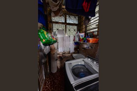 Casa à venda com 90m², 4 quartos e 4 vagas Casa à venda com 90m², 4 quartos e 4 vagasÁrea de Serviço