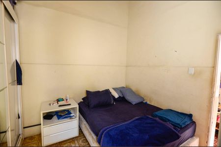 Casa à venda com 90m², 4 quartos e 4 vagas Casa à venda com 90m², 4 quartos e 4 vagasQuarto 4