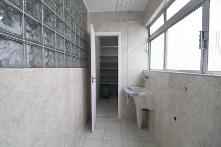 Apartamento para alugar com 113m², 3 quartos e 1 vagaÁrea de Serviço