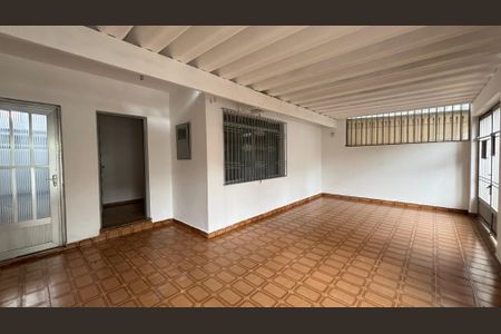 Casa à venda com 178m², 3 quartos e 2 vagas Casa à venda com 178m², 3 quartos e 2 vagasGaragem