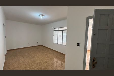 Sala de casa para alugar com 3 quartos, 178m² em Jardim Santo Antônio, Santo André