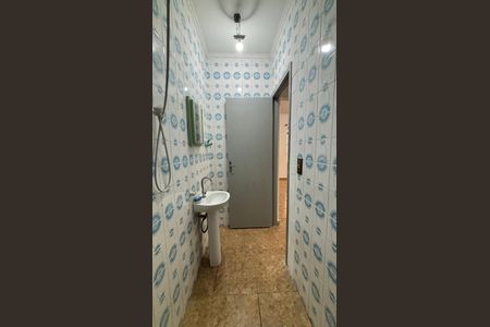 Casa à venda com 178m², 3 quartos e 2 vagas Casa à venda com 178m², 3 quartos e 2 vagasBanheiro