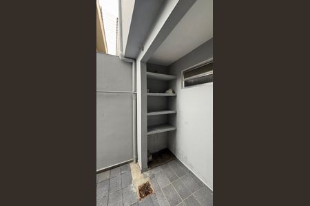 Casa à venda com 178m², 3 quartos e 2 vagas Casa à venda com 178m², 3 quartos e 2 vagasQuintal