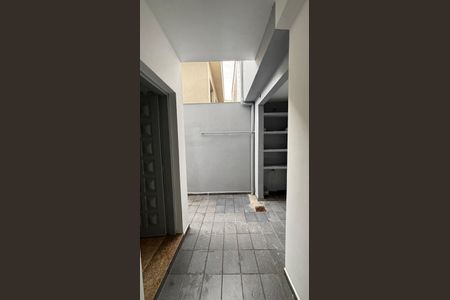 Casa à venda com 178m², 3 quartos e 2 vagas Casa à venda com 178m², 3 quartos e 2 vagasQuintal