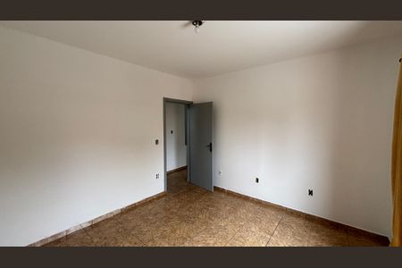 Casa à venda com 178m², 3 quartos e 2 vagas Casa à venda com 178m², 3 quartos e 2 vagasQuarto 2