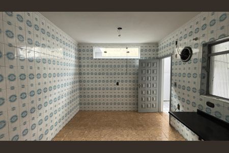 Casa à venda com 178m², 3 quartos e 2 vagas Casa à venda com 178m², 3 quartos e 2 vagasCozinha