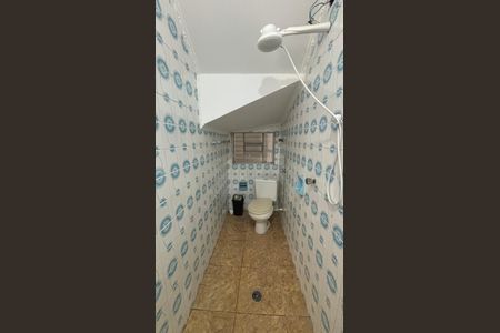 Casa à venda com 178m², 3 quartos e 2 vagas Casa à venda com 178m², 3 quartos e 2 vagasBanheiro