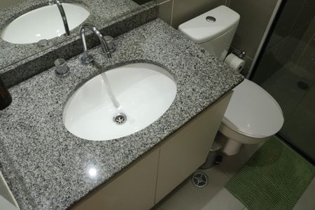 Banheiro de apartamento à venda com 1 quarto, 22m² em Barra Funda, São Paulo