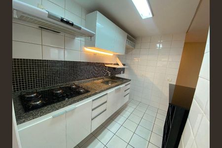 Apartamento à venda com 58m², 2 quartos e 1 vaga