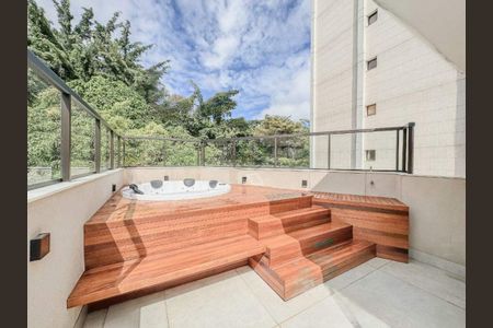 Apartamento à venda com 189m², 3 quartos e 3 vagas