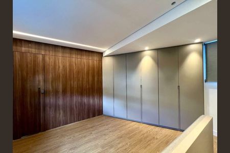 Apartamento à venda com 189m², 3 quartos e 3 vagas