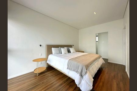 Casa à venda com 337m², 3 quartos e 4 vagas