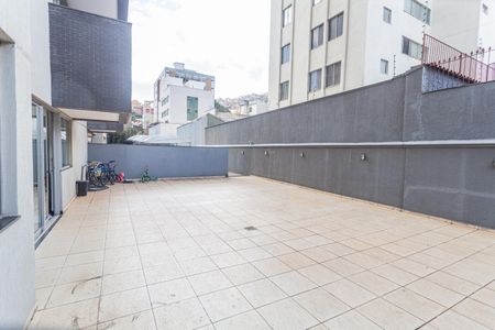 Apartamento à venda com 89m², 3 quartos e 1 vaga Apartamento à venda com 89m², 3 quartos e 1 vagaÁrea comum - Salão de festas